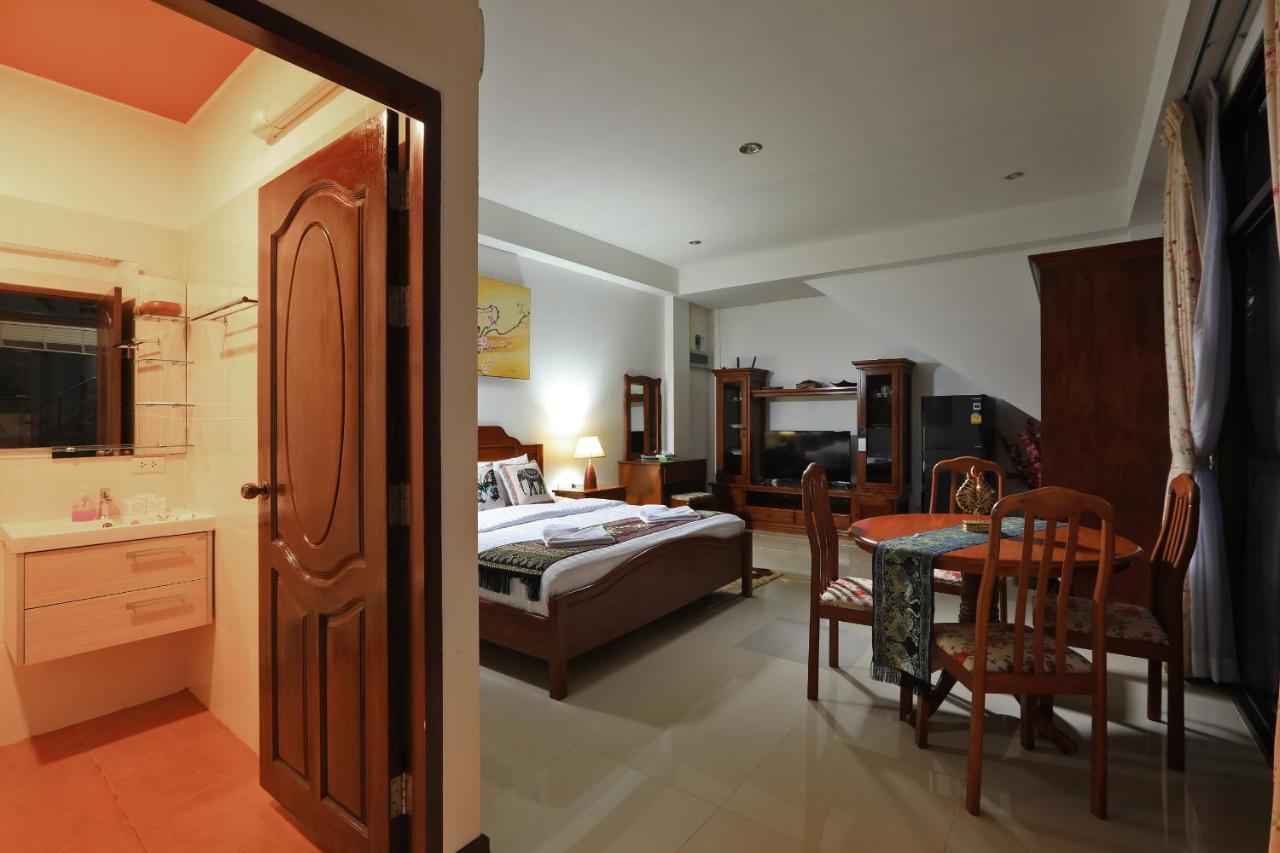 Palm Oasis Apartment Nai Harn Bagian luar foto