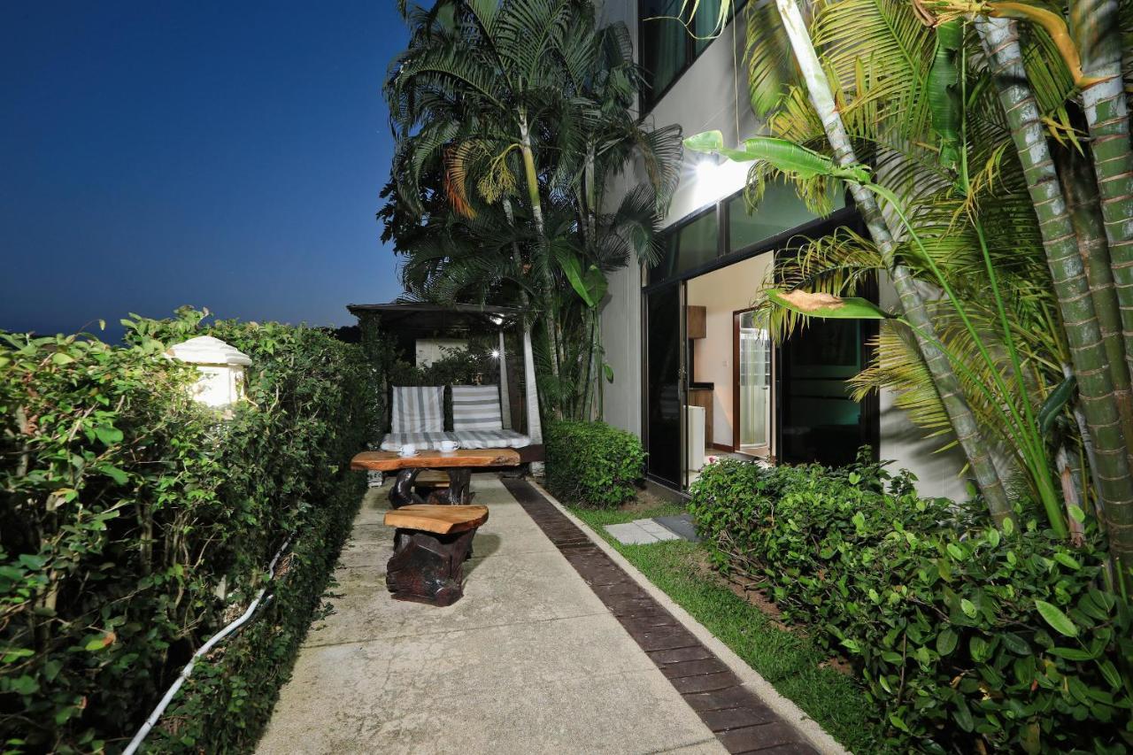 Palm Oasis Apartment Nai Harn Bagian luar foto